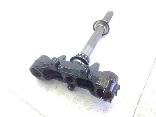 YAMAHA XENTER HW 150 PIASTRA INFERIORE FORCELLA CRISTO 2012 2016 SG231