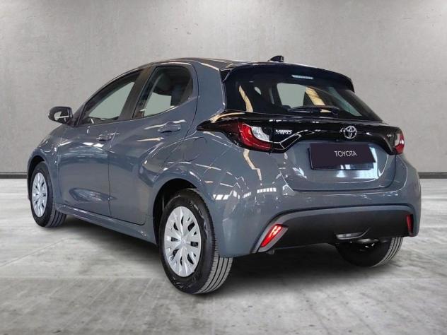 Toyota Yaris YARIS 1.5 TNGA HEV 115 E-CVT ASH GREY KM 0 - Foto 5