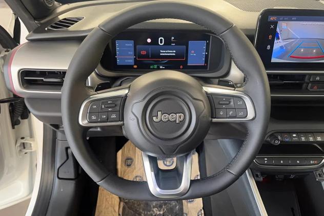 Jeep Avenger e-Hybrid 1.2 MHEV e-Hybrid Turbo Summit #tettoapribile #keyless #portellone #pelle - Foto 8