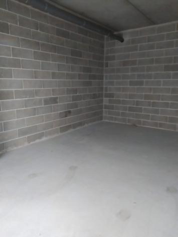 Box / Garage di 23 m² in vendita a Bari - Foto 3