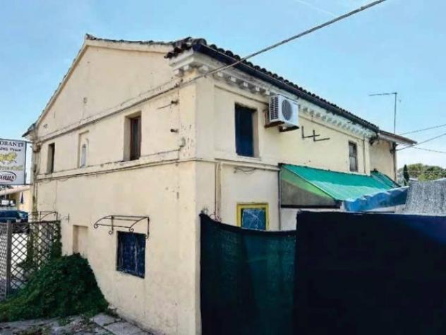Immobile in asta di 264 m² in vendita a Montecassiano - Foto 2