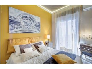 Catania centro storico, delizioso bivani 60 mq arredato in affitto.