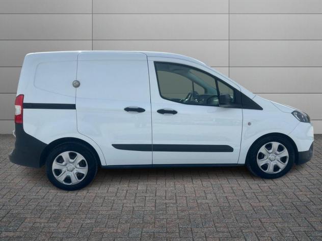 Ford Transit Courier 2020 1.5 tdci 75cv S&S Trend my20 - Foto 3