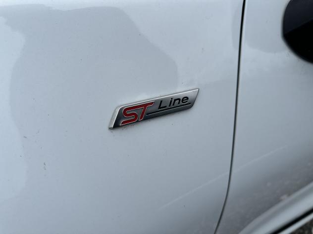 Ford Puma 1.0 EcoBoost Hybrid 125 CV S&S ST-Line - USATA - Foto 10