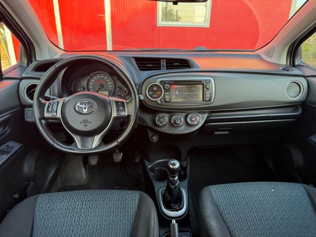 Toyota Yaris 1.4 D-4D 5 porte Lounge - Foto 8