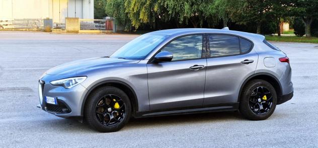 Alfa Romeo Stelvio 2.2 Turbodiesel 190 CV AT8 Q4 - Foto 2