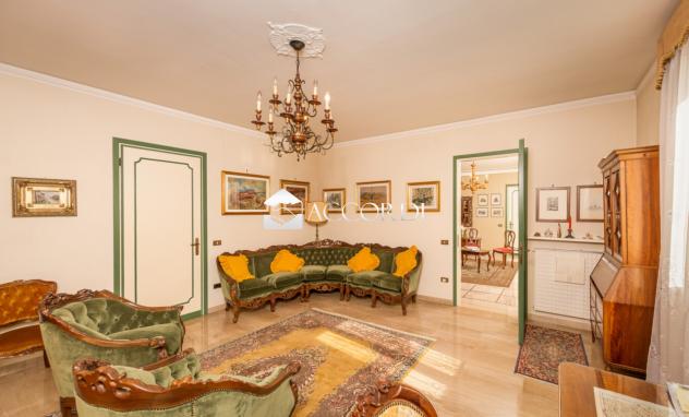VILLA di 21 vani e di 800 mq (POSSAGNO) rif. DG206AB - Foto 16