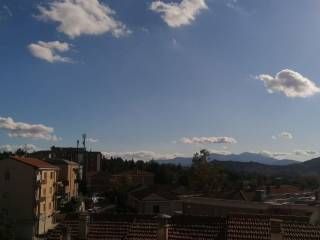 Urbino, Quadrilocale in zona ospedale