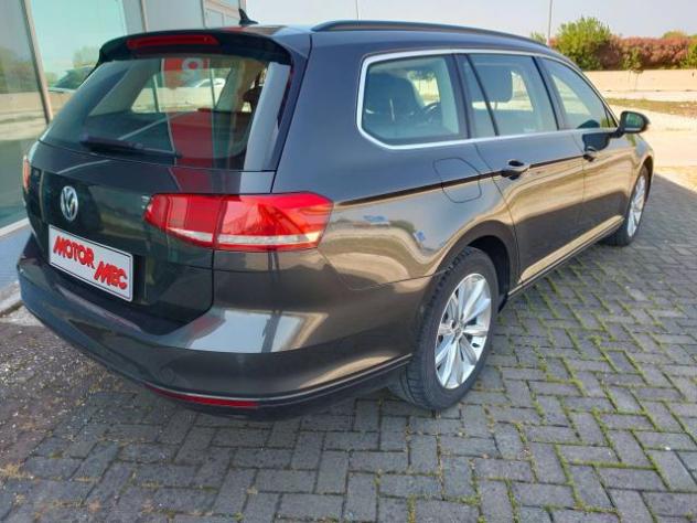 Volkswagen Passat Variant 2.0 tdi 150cv Business DSG, Navi, Cruise Adattivo - Foto 5
