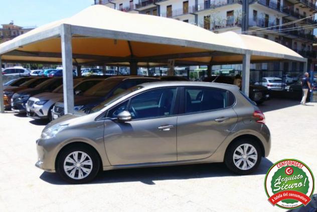 PEUGEOT 208 1.4 8V HDi 68CV 5p. Allure rif. 23940271 - Foto 4