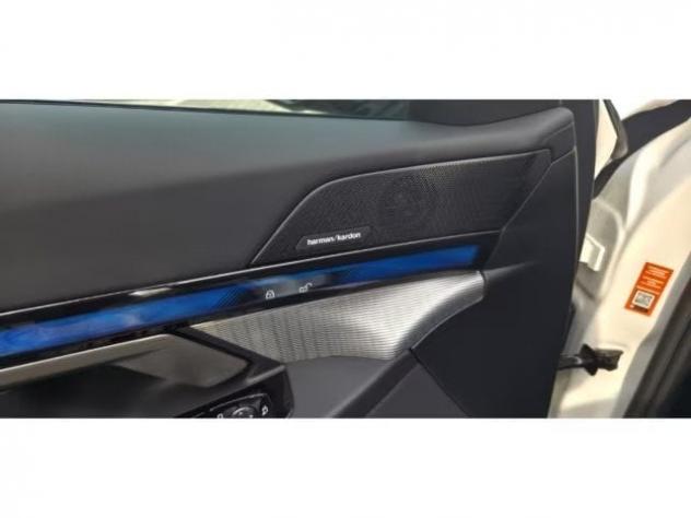 BMW Serie 5 520i sDrive M Sport Pro Gancio Iconic Glow 19" Tetto - Foto 8