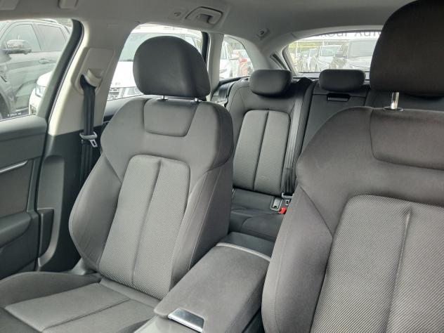 Audi A6 Avant 40 2.0 TDI S tronic Business Design - Foto 8