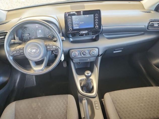 TOYOTA Yaris 1.0 5 porte Active rif. 23739159 - Foto 10