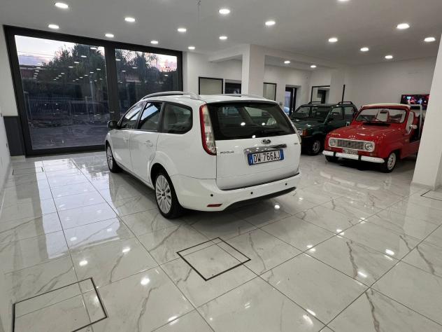 Ford Focus 2.0 TDCi (110CV) Cambio Automatico - Foto 4