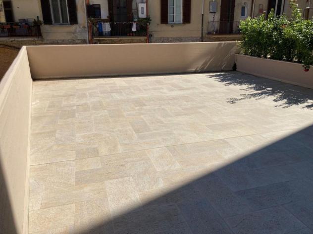 APPARTAMENTO di 2 vani e di 50 mq (FIRENZE) rif. AAJ317
