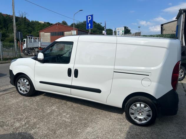 Fiat Doblo Dobl1.4 T-Jet Natural Power PL-TN Cargo Maxi Lamierato SX - Foto 2
