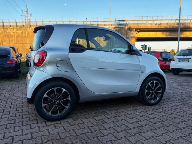 Smart ForTwo 70 1.0 twinamic Passion PANORAMICO CRUISE OK NEOPATENTATI - Foto 5
