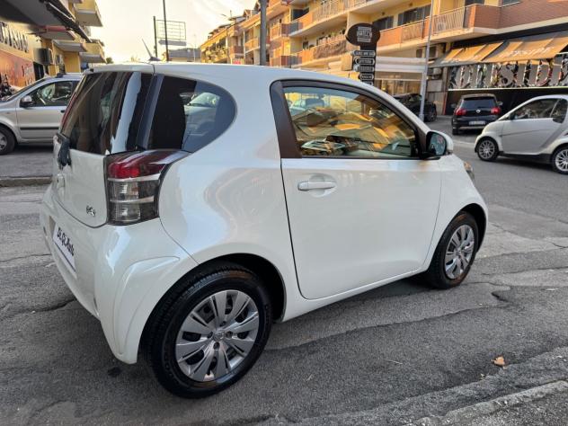 Toyota iQ 1.0 CVT Trend Automatica - Foto 6