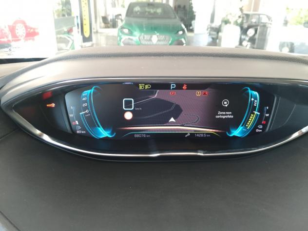 PEUGEOT 3008 2ª serie 3008 Hybrid 225 e-EAT8 Allure - Foto 4