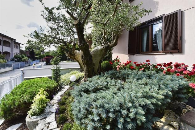 BERNAREGGIO - villa a schiera di testa con ampio giardino privato - Foto 5