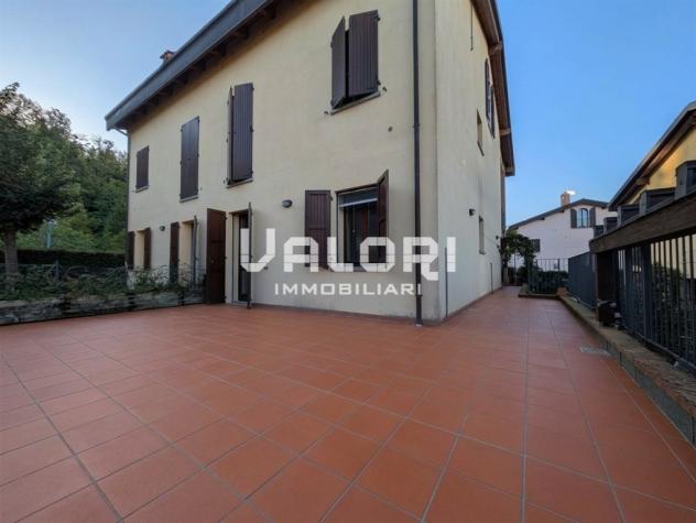BILOCALE AL PIANO TERRA CON INGRESSO INDIPENDENTE, CORTE ESCLUSIVA E GARAGE - Foto 5