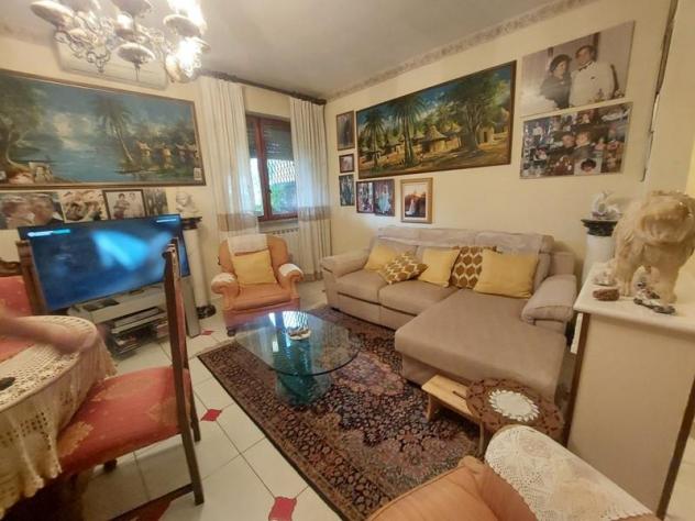 Villetta a schiera in vendita a Quercioli - Massa 180 mq Rif: 1287711