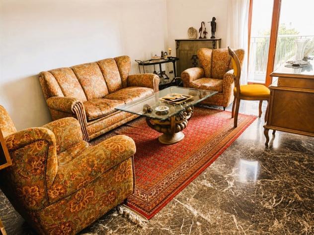 ELEGANZA, SPAZIO E CENTRALITÀ: AMPIO APPARTAMENTO SIGNORILE IN PARCO FRASCINO - Foto 6