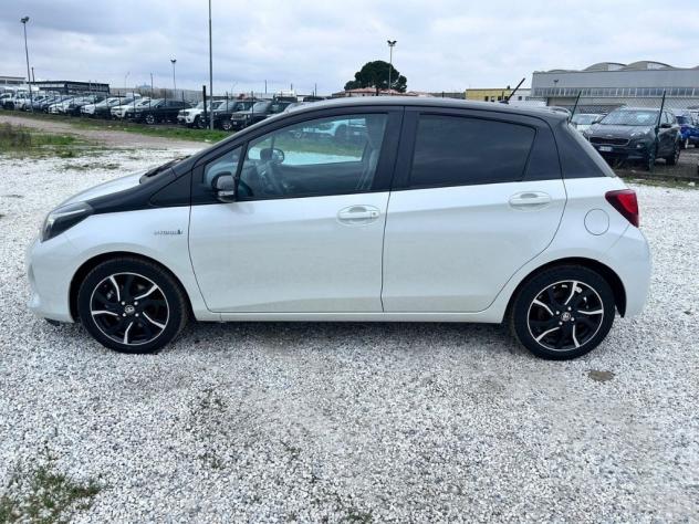 Toyota Yaris III 2015 5p 1.5h Style my16 - Foto 9