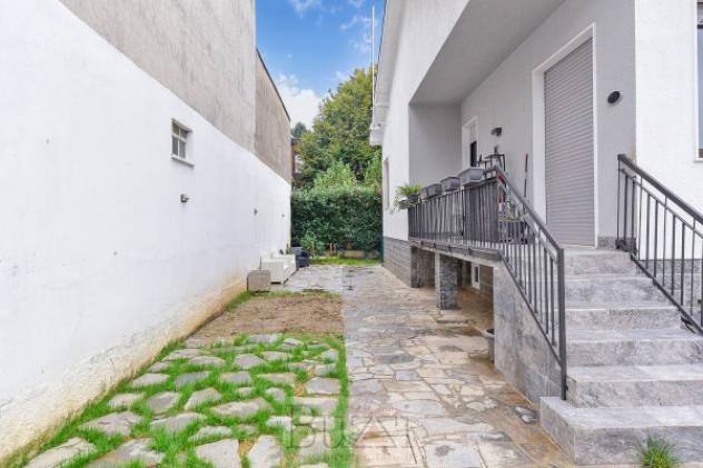 Villa di 205 m² con 4 locali e box auto doppio in vendita a Seregno - Foto 2