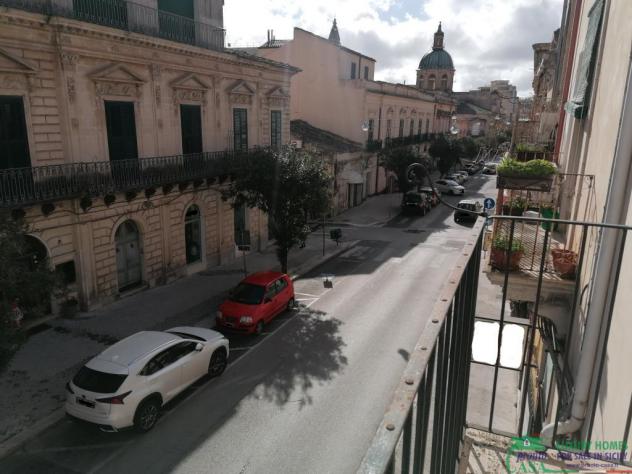 RIF. 8501 - APPARTAMENTO PER UFFICIO IN CENTRO STORICO - Foto 10