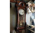 Antico orologio da parete dell'Ottocento