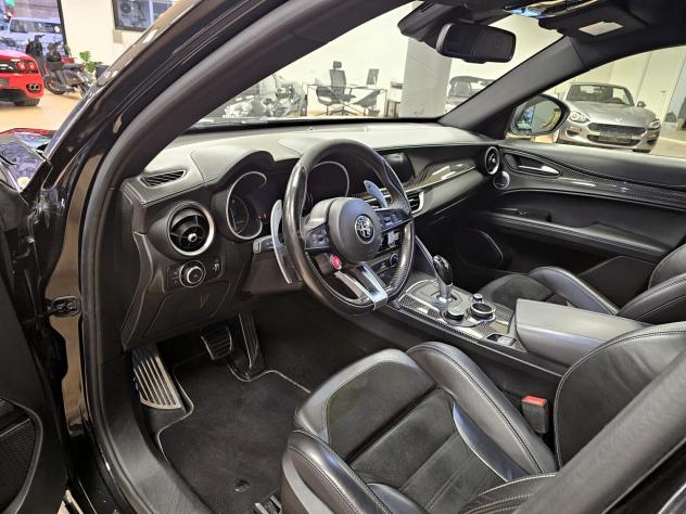 Alfa Romeo Stelvio 2.9 Bi-Turbo V6 510 CV AT8 Quadrifoglio - Foto 10