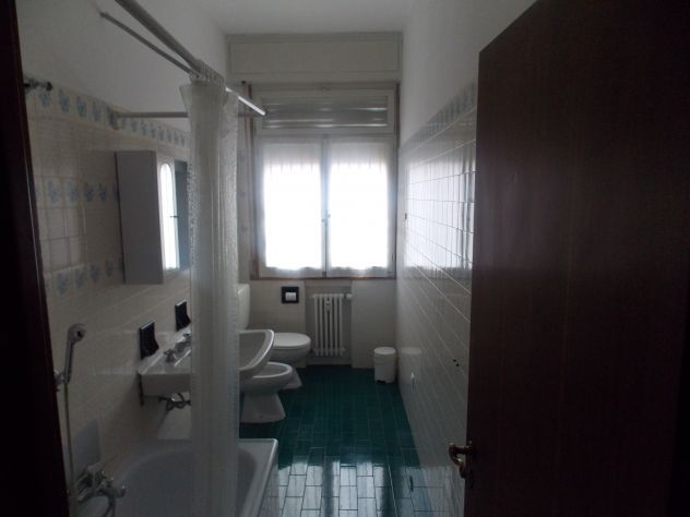 Privato affitta app.to arredato circa 75mq con 2 camere zona Andrea Costa - Foto 2