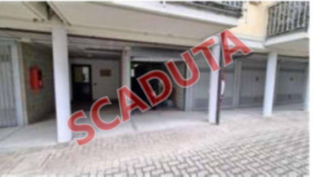 Immobile in asta di 108 m², box auto in vendita a Magnago
