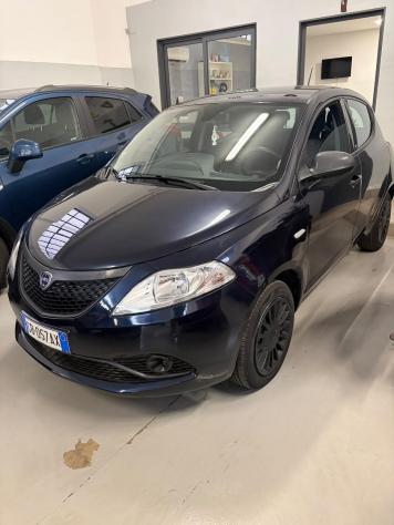 Lancia Ypsilon 1.2 Monogram Gpl 69cv - Foto 2