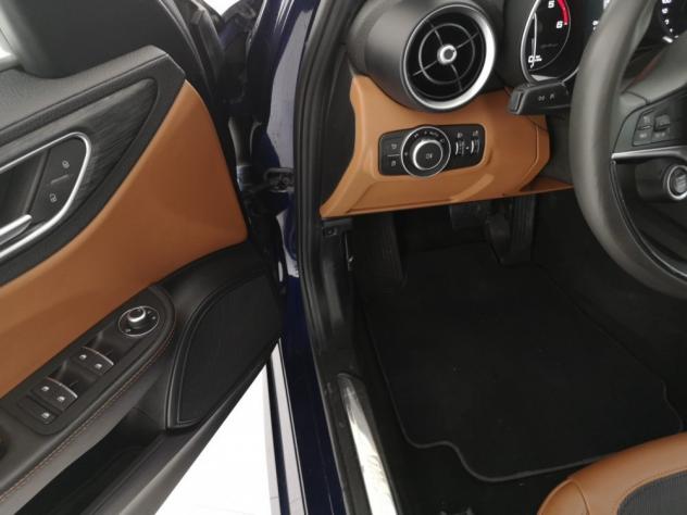 Alfa Romeo Giulia 2.2 Turbodiesel 136 CV AT8 Business - Foto 6
