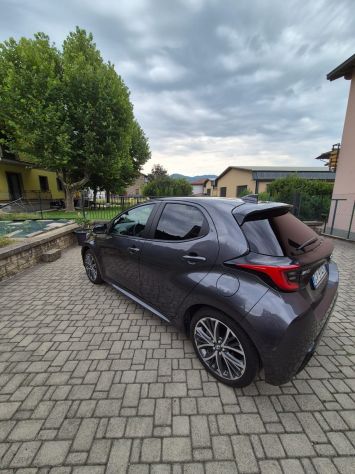 Toyota Yaris Hybrid Lounge - Foto 3