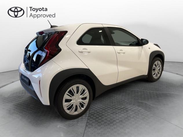 Toyota Aygo X 1.0B (72 CV) Active - Foto 4