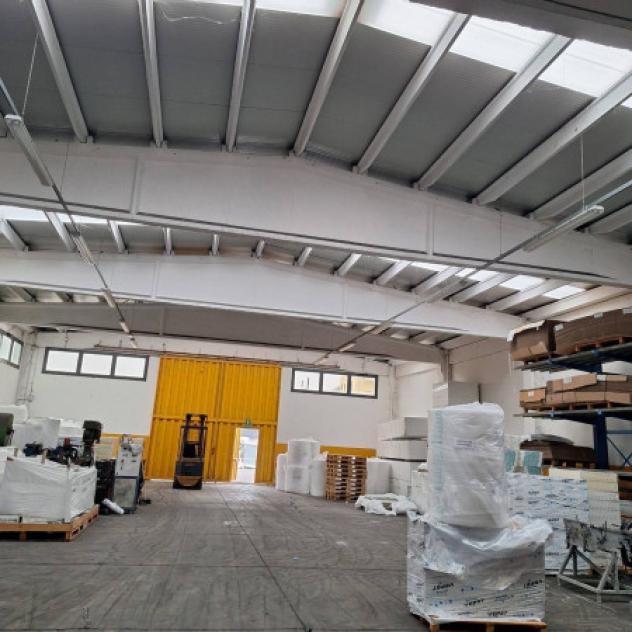 Immobile di 800 m² con 1 locale in affitto a Fiorano Modenese - Foto 2