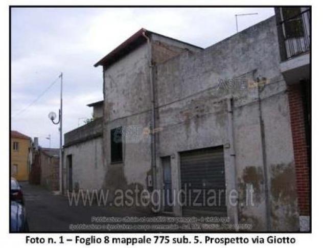 IMMOBILI-IMMOBILE RESIDENZIALE-Via Giotto n.11,13