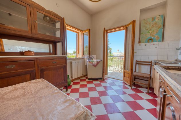 ARENELLA, VILLA INDIPENDENTE SU 2 LIVELLI, TERRENO DI 650 MQ, ABITABILITA' - Foto 3