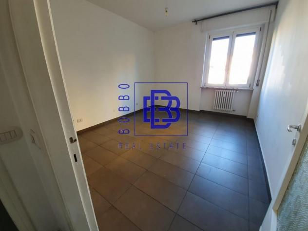 Bilocale con balconcino e aria condizonata - Foto 5