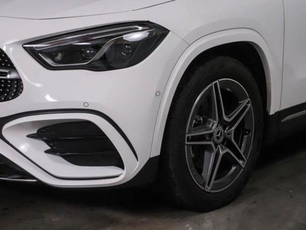 MERCEDES-BENZ GLA 180 Automatic AMG Line Premium rif. 24055612 - Foto 4