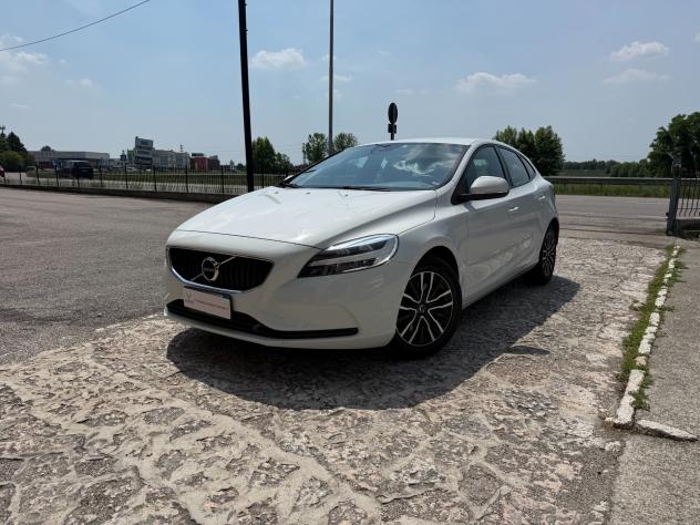 Volvo V40 T2 Momentum