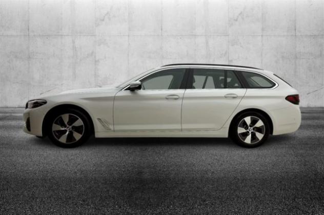 BMW 520 d 48V xDrive Touring Business rif. 24049666 - Foto 3