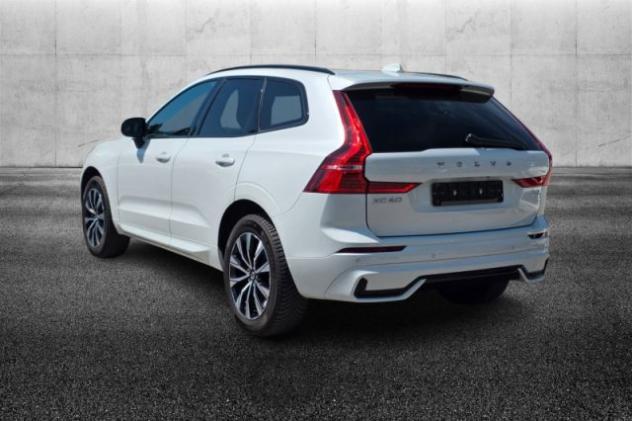 VOLVO XC60 B4 (d) AWD automatico Plus Dark rif. 24049342 - Foto 4