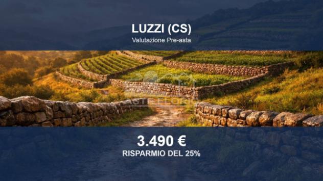 Immobile in asta di 750 m² in vendita a Luzzi