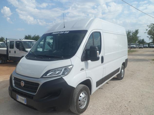 Fiat Ducato furgone medio alto