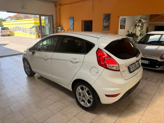 Ford Fiesta 1.0 EcoBoost 100CV 5 porte Black & White Edition - Foto 4
