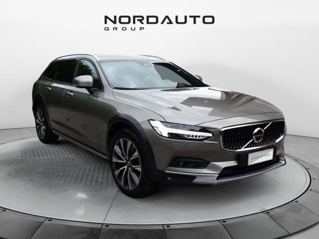 Volvo V90 Cross Country V90 CC (2016-2024) B4 (d) AWD automatico Core - Foto 2